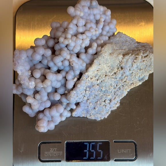 Grape agate crystal cluster - Picture 4 of 4